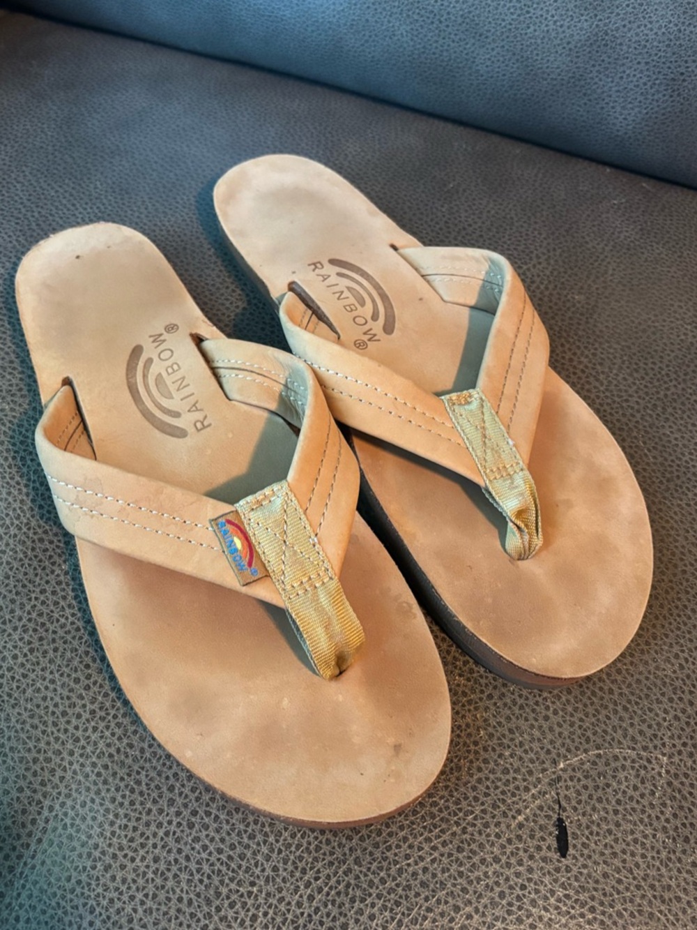 LIKE NEW Rainbow Leather Flip Flops in Tan size 8 women’s
